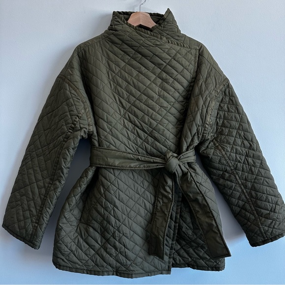 FRAME Quilted Drape Neck Coat/Jacket - Picture 2 of 13